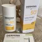 Swatch de Jana : Fluide Ultra-Léger SPF50, Dermina