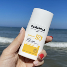 Swatch de lilytomin : Fluide Ultra-Léger SPF50, Dermina