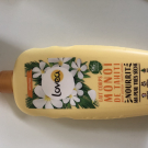 Swatch de laquenotte : Lait corps hydratant à l'huile de Coco bio, Lovea