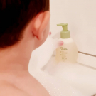 Swatch de yoanatatyana : BABY-WASCHGEL 2 IN 1 MAMAE E BEBE, Natura Brasil