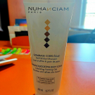 Swatch de Loudenie : Gommage Corps Éclat, Nuhanciam