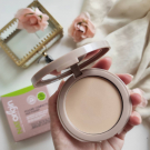 Swatch de Marichka : Poudre compacte naturelle, Natorigin