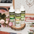 Swatch de It's Blossom Tea : Duo Nettoyant Visage Bio, NaturAloé