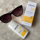 Swatch de auror333 : Fluide Ultra-Léger SPF50, Dermina