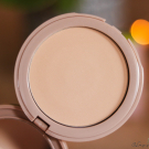 Swatch de LauraH : Poudre compacte naturelle, Natorigin