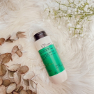 Swatch de La Pause Mogo : Shampooing low poo pour cheveux frisés ou crépus Lumina, Natura Brasil