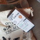 Swatch de Sheila : Sérum Botanique Nuit Micro-Peel Peau Neuve de Saeve, Saeve