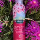 Swatch de Cricri68 : Mousse de douche fleurs de cerisier, Kneipp