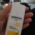 Swatch de MarylouP : Fluide Ultra-Léger SPF50, Dermina