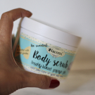 Swatch de NesliArs : Gommage au Sucre Nacomi, MY Maquillage