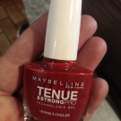 Swatch de lolo1515 : Vernis à Ongles Tenue & Strong Pro, Gemey-Maybelline
