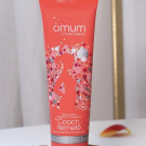 Swatch de Lucina : Soin galbant et tonifiant Le Coach Fermeté, Omum