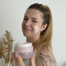 Swatch de lipstickmonster_fr : Crème du Rivage - Crème Éclat Raffermissante & Liftante, Algologie