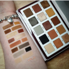 Swatch de Yoshi__59 : Biba All Neutral Eyeshadow Palette - Palette de fards à paupières, Natasha DENONA