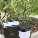 Swatch de Happy housewife mum : Savon noir à l'huile d'olive et eucalyptus, Nectarome