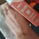 Swatch de dborah.care.beauty : Huile protectrice solaire SPF 50, MIDI12