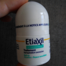 Swatch de zaz19 : Déodorant Détranspirant bille Peaux Normales, Etiaxil