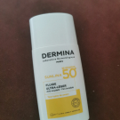 Swatch de Anaelle_srt : Fluide Ultra-Léger SPF50, Dermina