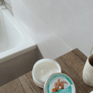 Swatch de  : Crèmes corps satin aux AHA, Heliabrine