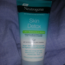 Swatch de Terra Dina : Skin detox 2 en 1 nettoyant & masque, Neutrogena
