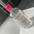 Swatch de Amalia.09 : Créaline H2O Solution Micellaire Démaquillante, Bioderma