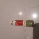 Swatch de Julie-Anne2212 : Baume a lèvre à la fraise, Yves Rocher