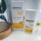 Swatch de Ocefrmt : Fluide Ultra-Léger SPF50, Dermina