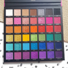 Swatch de Douceurapaillettes : Bright matte, By Beauty Bay