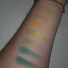 Swatch de Douceurapaillettes : Bright matte, By Beauty Bay