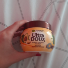 Swatch de Larose Elodie : Masque Nutrition Intense Huile d'Avocat et Beurre de Karité Ultra Doux, Garnier