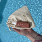 Swatch de Mélissa Tiliana : Huile protectrice solaire SPF 50, MIDI12