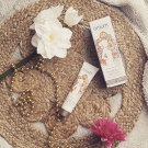 Swatch de sandycraps : Crème solaire SPF50 Ma Protection Joli Teint, Omum