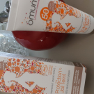 Swatch de crystyna : Crème solaire SPF50 Ma Protection Joli Teint, Omum