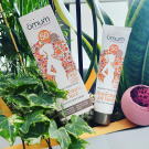 Swatch de sype77 : Crème solaire SPF50 Ma Protection Joli Teint, Omum