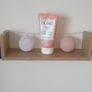 Swatch de natmans : Gommage Corps Bio à l'Abricot - Nijiko, BYS Maquillage