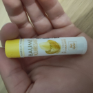 Swatch de Schutzengels : Baume à Lèvres à l'Amande, YVES ROCHER