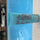 Swatch de Candy21 : Gel jambes légères L'Envolée d'Omum, Omum