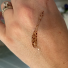 Swatch de Karynnesefi : Gommage Corps Nourrissant à l'Huile de Monoï de Tahiti, Marilou Bio