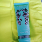 Swatch de tonita : Gel jambes légères L'Envolée d'Omum, Omum