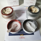 Swatch de Tina10 : 60 GESICHTSCREME 30+ TAGES UND NACHTROUTINEN ANTI-FALTEN- CHRONOS, Natura