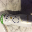 Swatch de Sabetnico : Déodorant Dove Invisible Dry Compressé, Dove