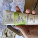 Swatch de Vika-chan : MASQUE DÉSINCRUSTANT AU CHARBON ACTIF, Mademoiselle Agathe