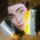 Swatch de NinaTang : Biolumin C Eye Serum, Dermalogica