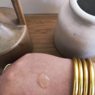 Swatch de lcarpier : Sérum ressourçant absolu - H24 fraîcheur, Mademoiselle bio