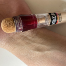 Swatch de beautifulharelip : Instant Anti Age l'Effaceur Yeux, Maybelline New York