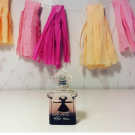 Swatch de Ambredsmdt : La Petite Robe Noire - Eau de Parfum, Guerlain