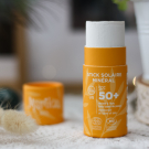 Swatch de Nous les Nanas : Stick Solaire Minéral SPF50  Zéro Déchet, Marilou Bio