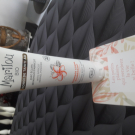 Swatch de nikisunrise : Gommage Corps Nourrissant à l'Huile de Monoï de Tahiti, Marilou Bio