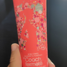 Swatch de Coralie_madeinsisters : Soin galbant et tonifiant Le Coach Fermeté, Omum