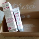 Swatch de d...illon : Crème visage rééquilibrante et hydratante Ma Jolie Peau, Omum